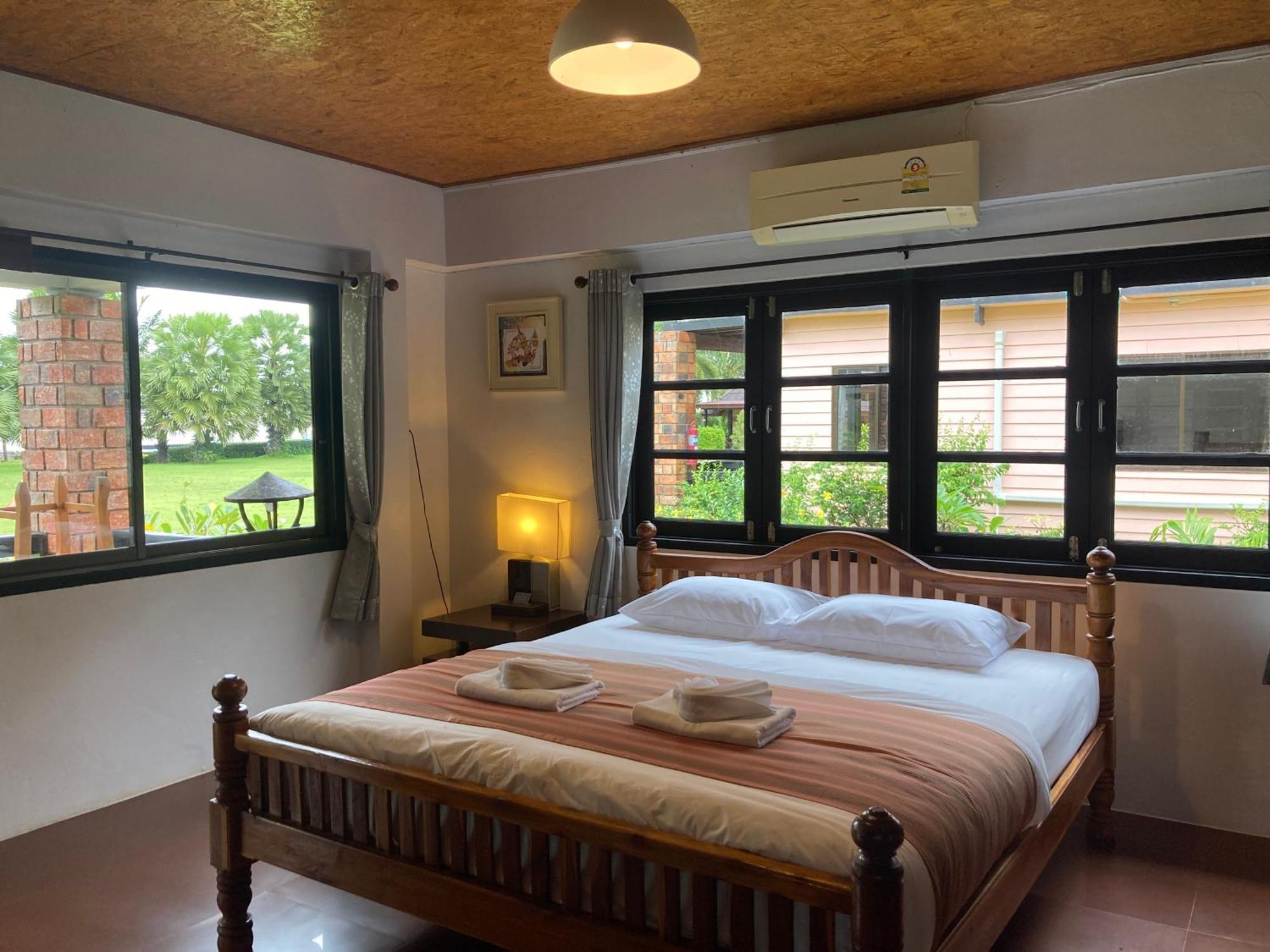 The Chevalley Beach Resort Satun Eksteriør billede