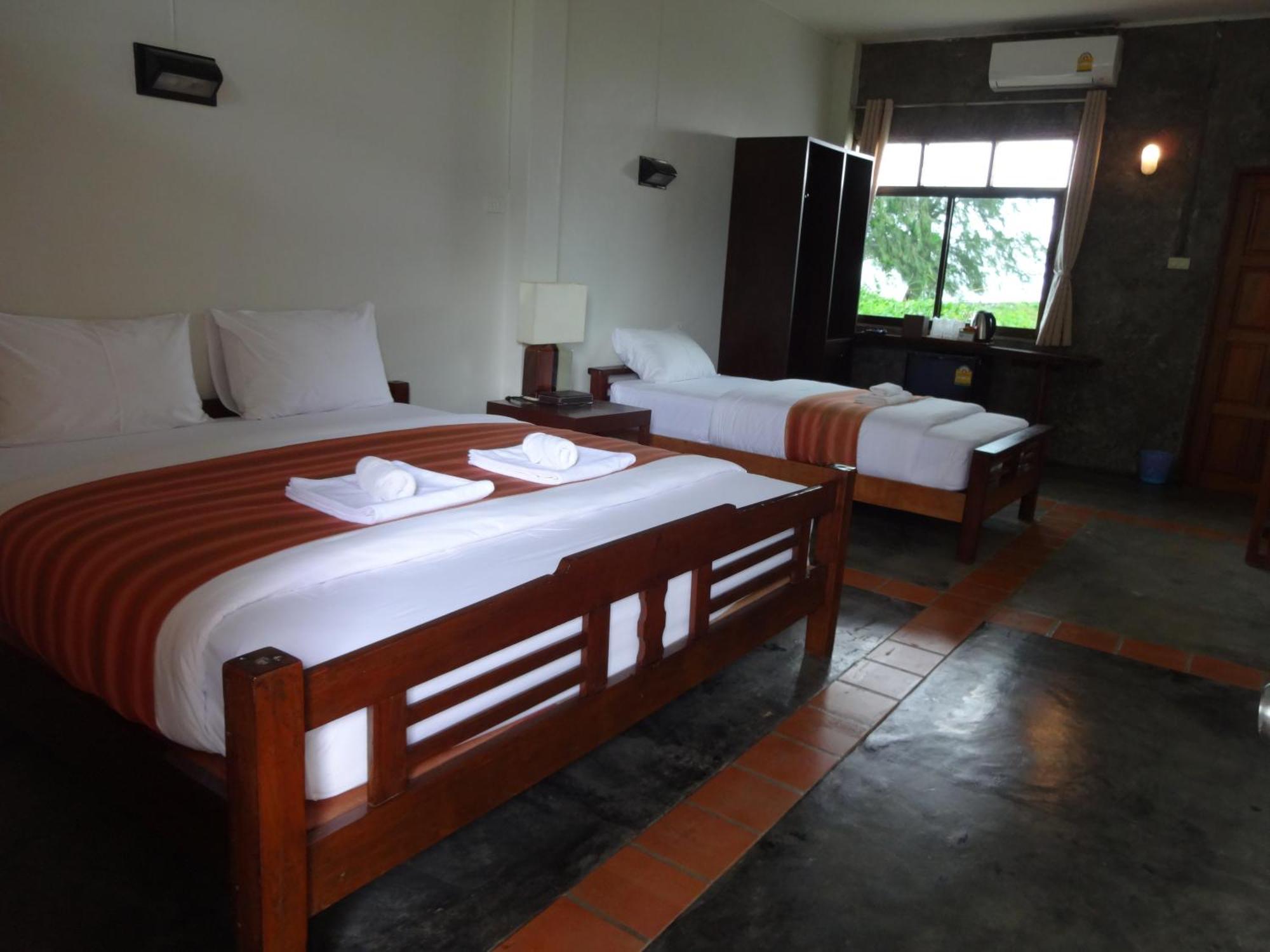 The Chevalley Beach Resort Satun Eksteriør billede