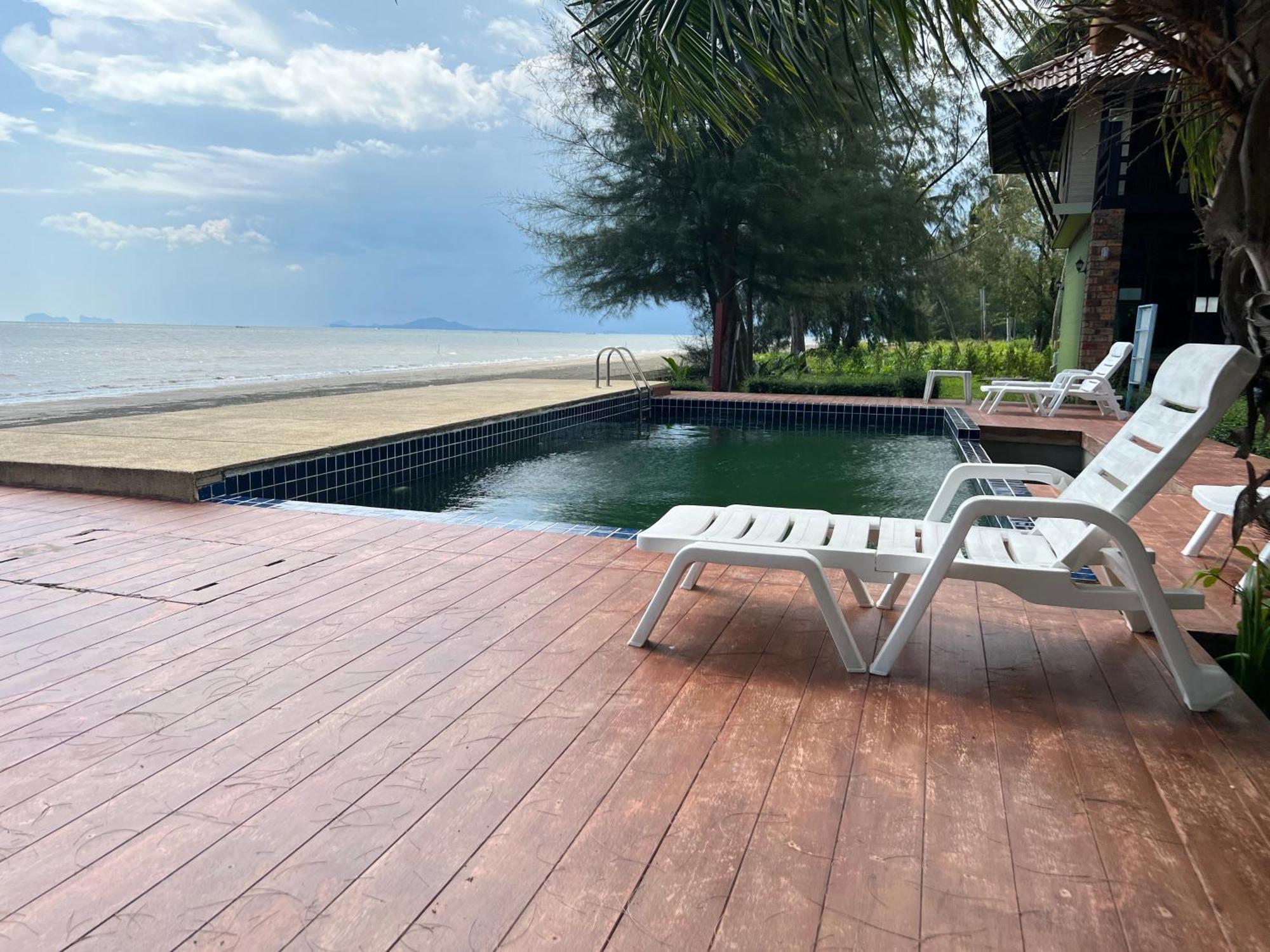 The Chevalley Beach Resort Satun Eksteriør billede